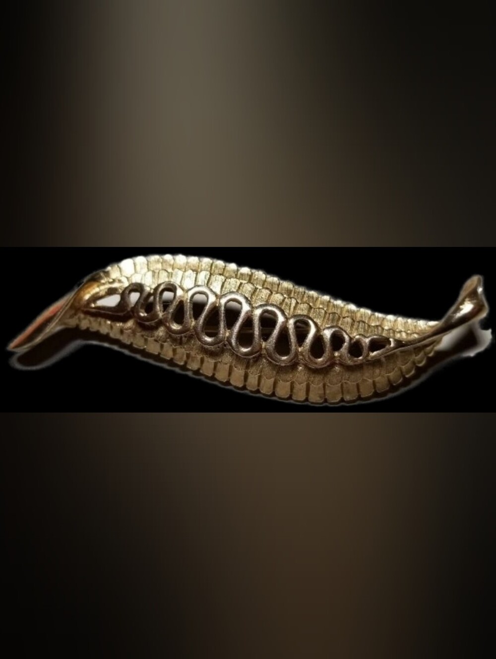 Vintage Marvella Gold-Tone Leaf Brooch